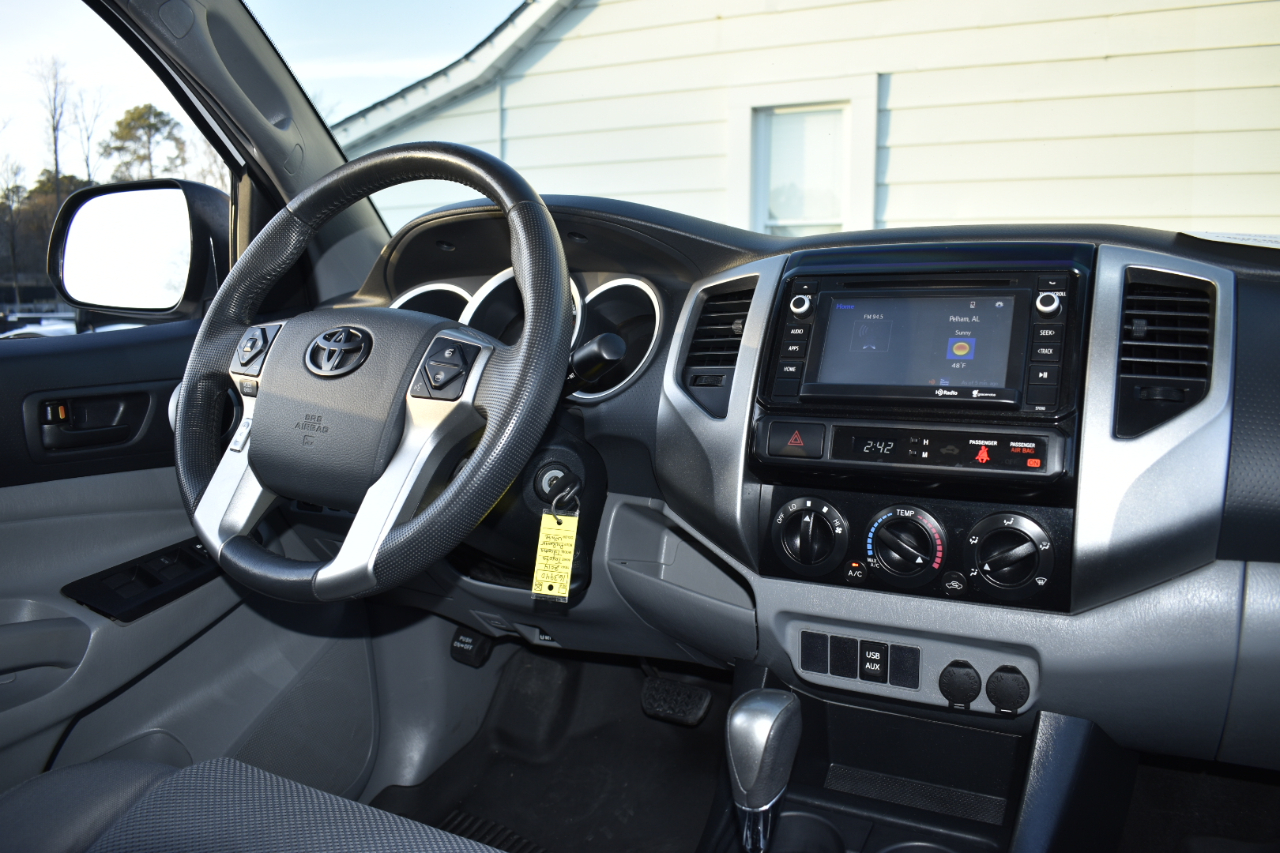 Toyota Tacoma PreRunner Double Cab V6 5AT 2WD 2014