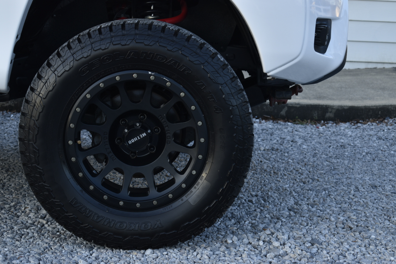 Toyota Tacoma PreRunner Double Cab V6 5AT 2WD 2014