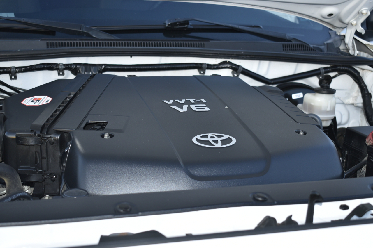 Toyota Tacoma PreRunner Double Cab V6 5AT 2WD 2014