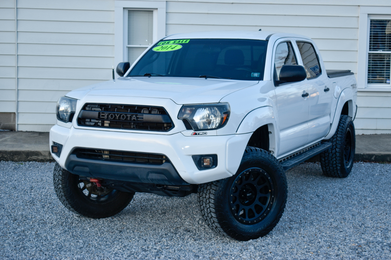 Toyota Tacoma PreRunner Double Cab V6 5AT 2WD 2014