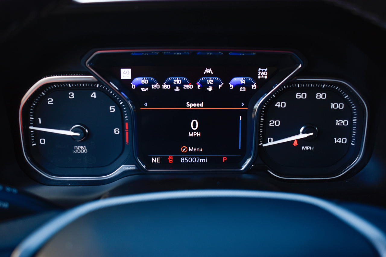 GMC Yukon Denali 4WD 2021