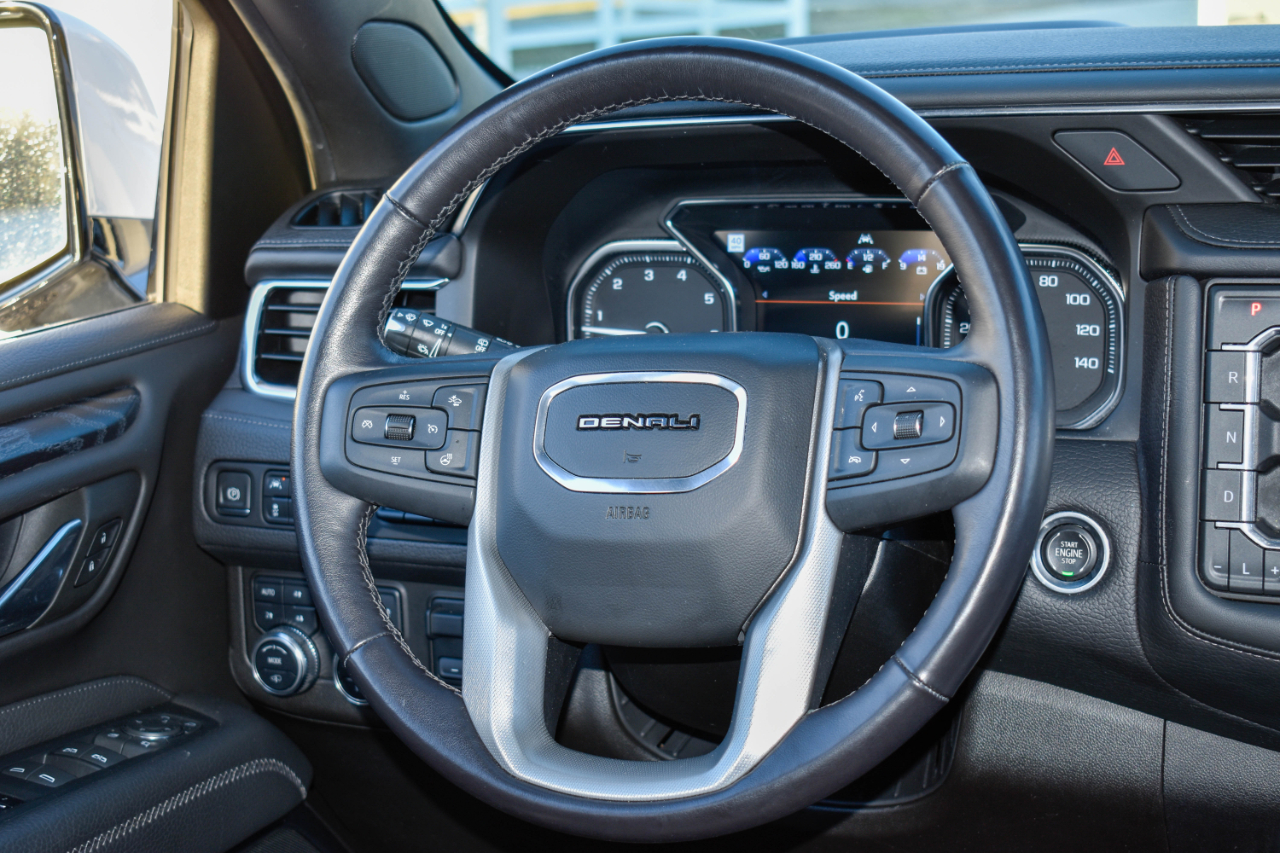 GMC Yukon Denali 4WD 2021