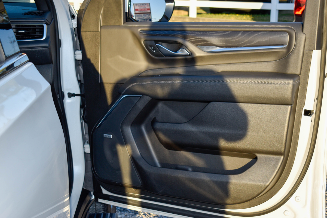 GMC Yukon Denali 4WD 2021