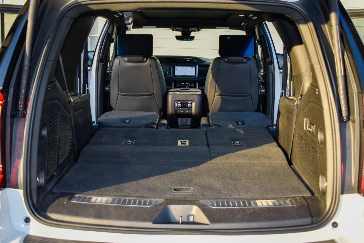 GMC Yukon Denali 4WD 2021