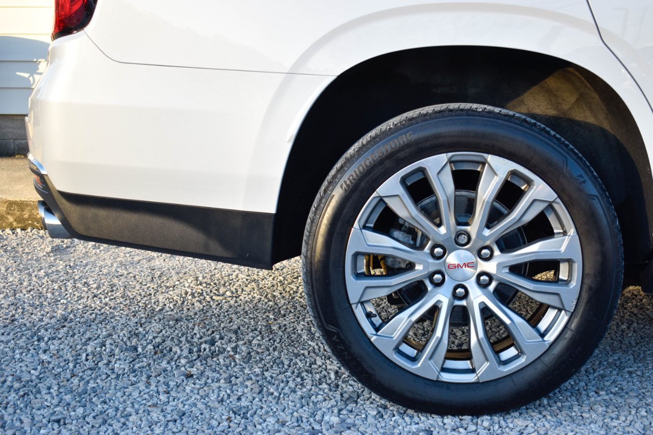 GMC Yukon Denali 4WD 2021