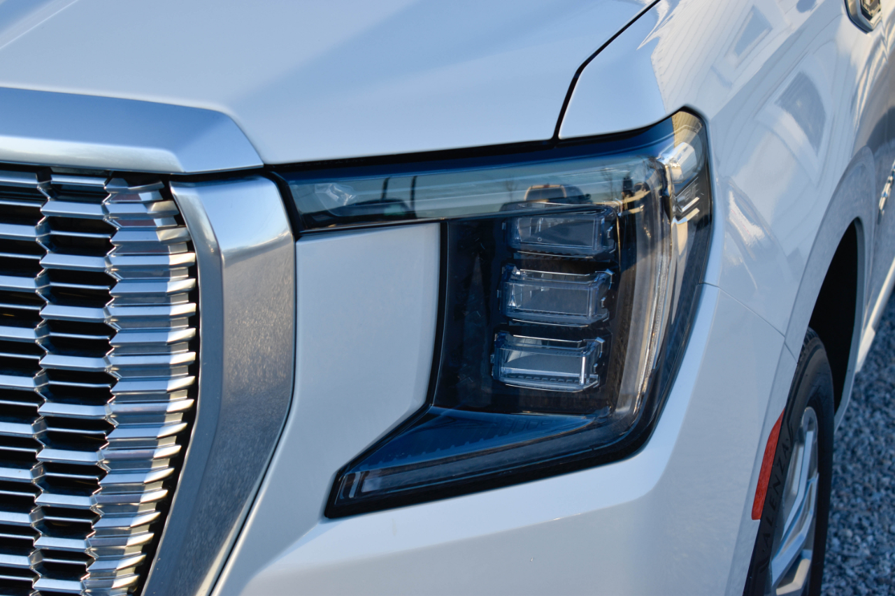 GMC Yukon Denali 4WD 2021