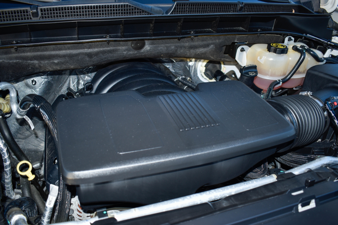 GMC Yukon Denali 4WD 2021