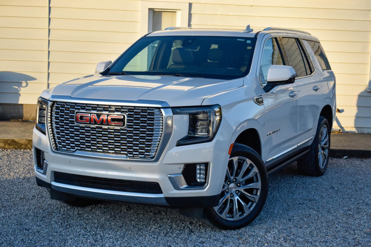 GMC Yukon Denali 4WD 2021