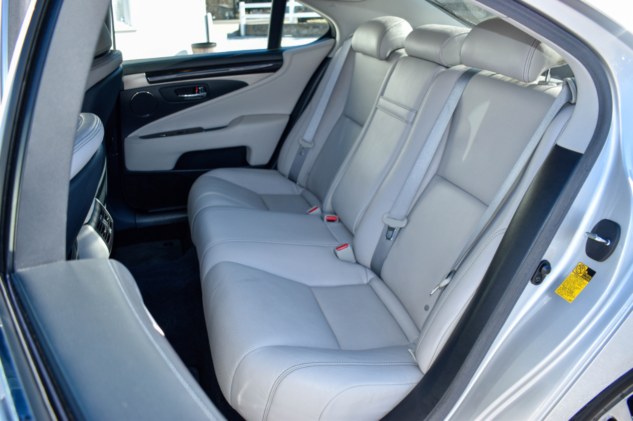 Lexus LS 460 Luxury Sedan 2014