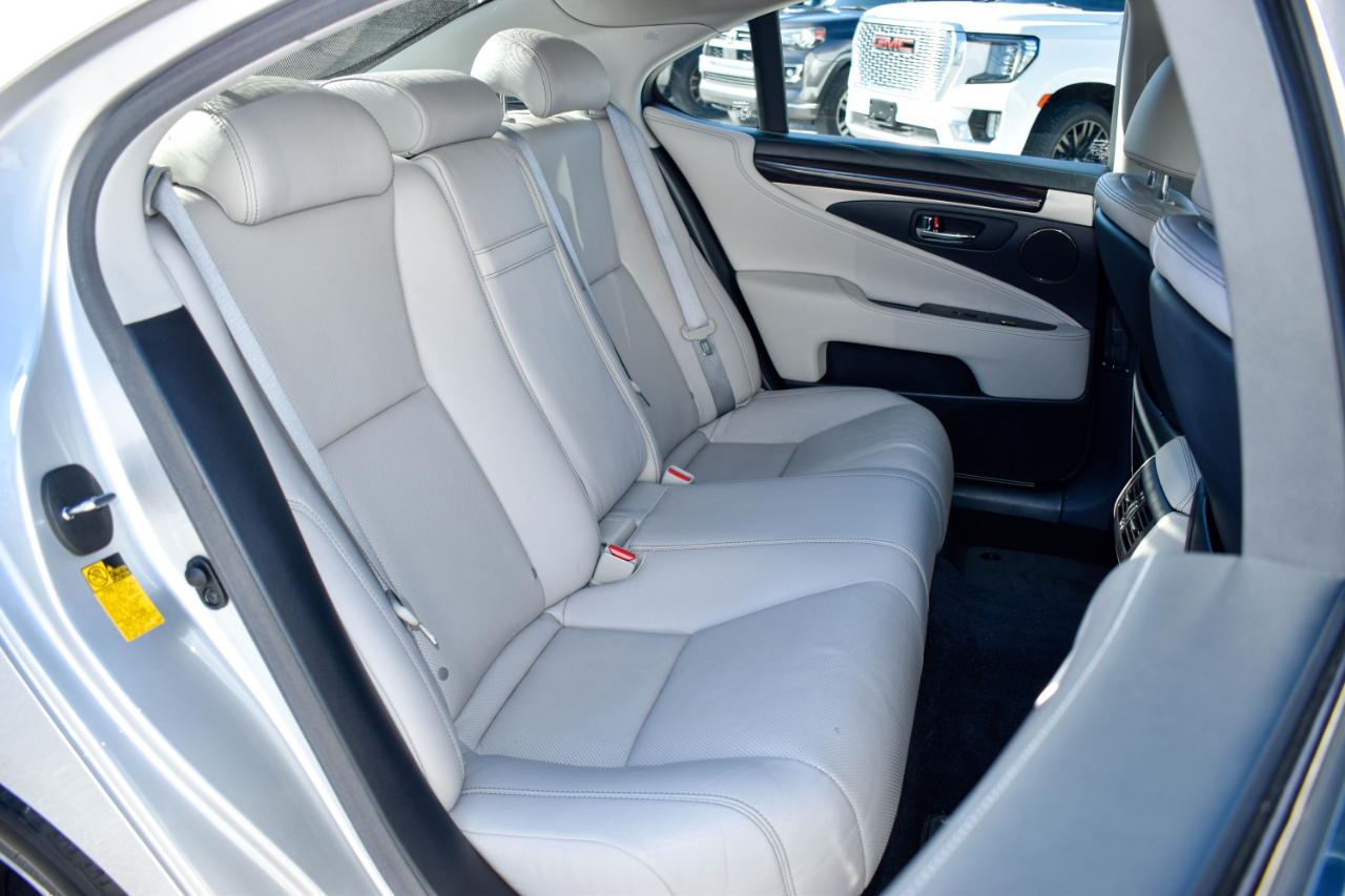 Lexus LS 460 Luxury Sedan 2014