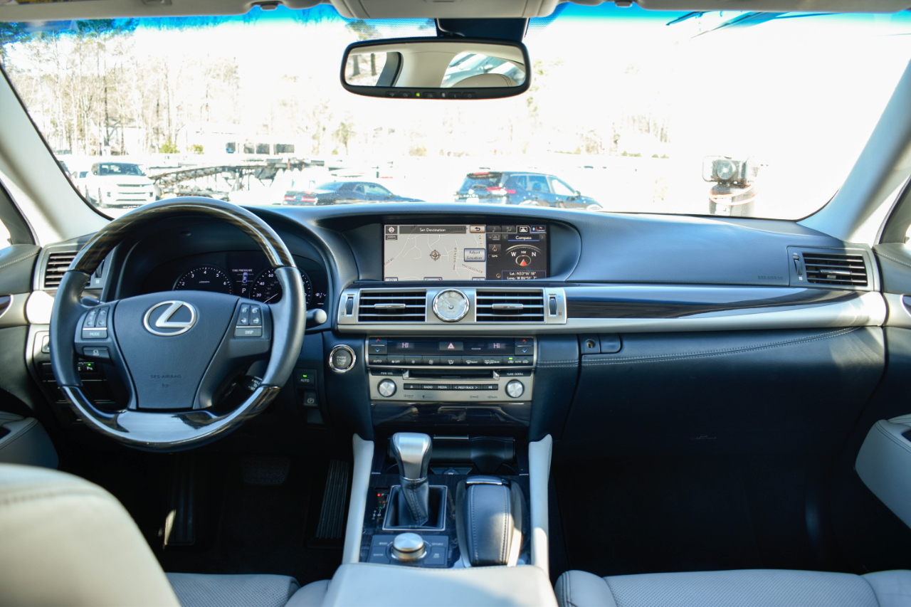 Lexus LS 460 Luxury Sedan 2014