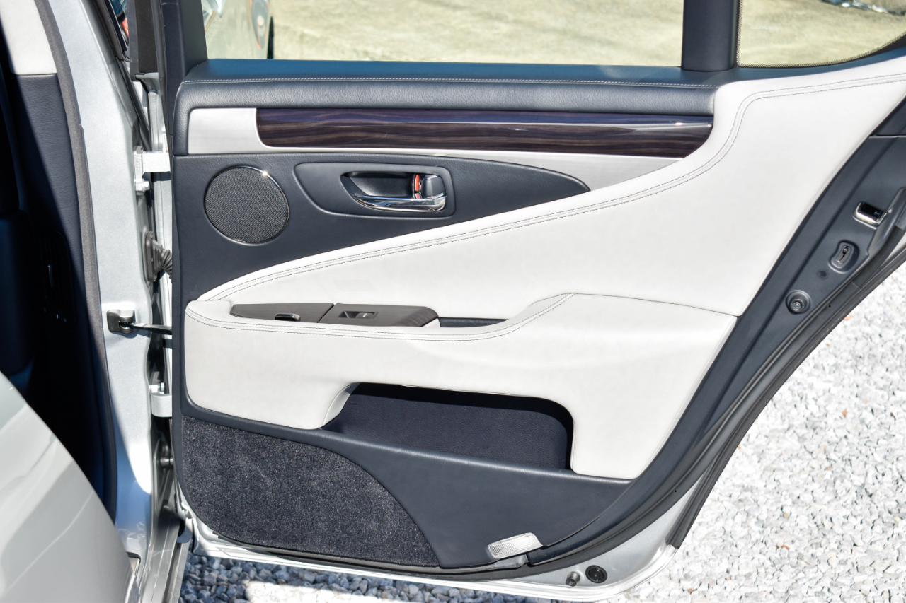 Lexus LS 460 Luxury Sedan 2014