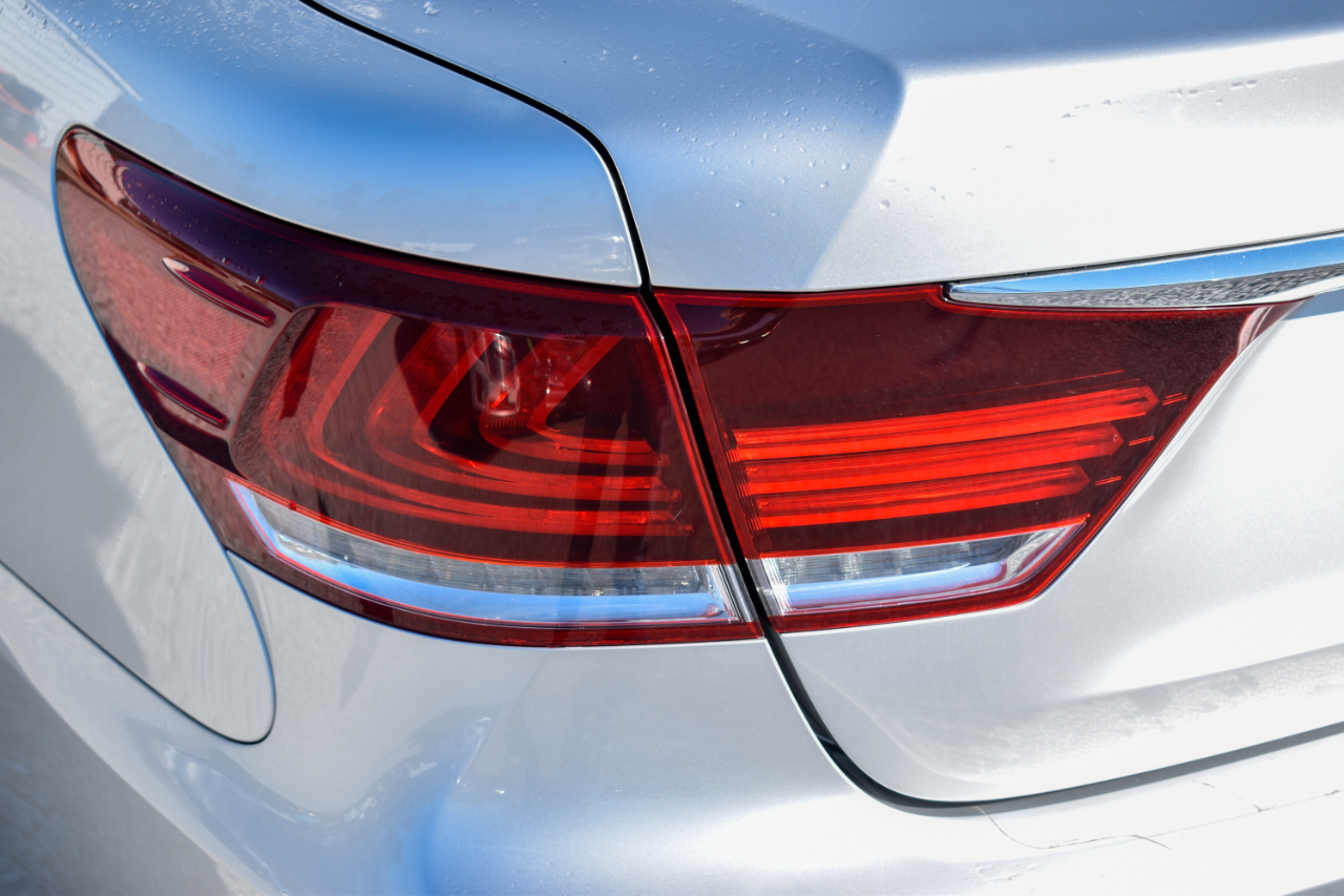 Lexus LS 460 Luxury Sedan 2014