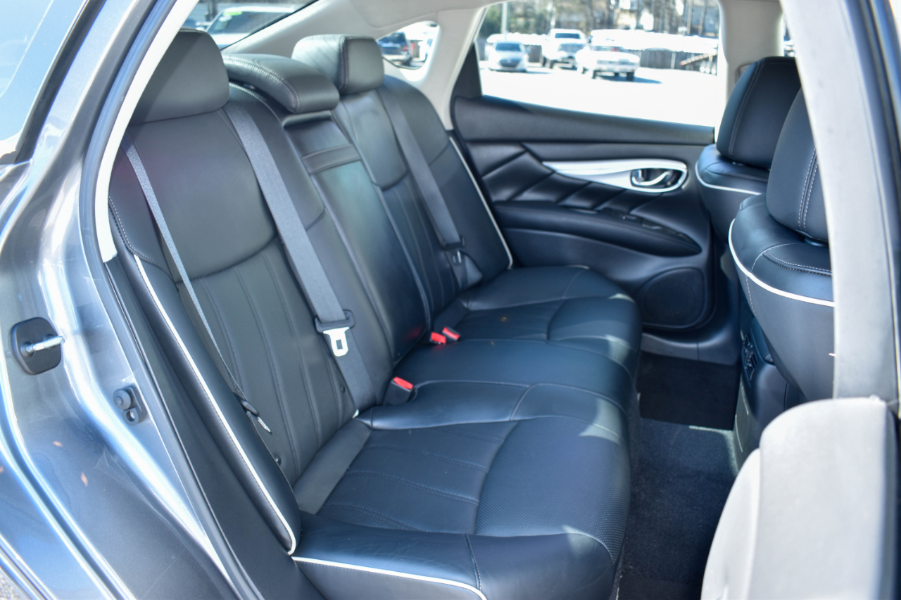 Infiniti Q70 3.7 2018