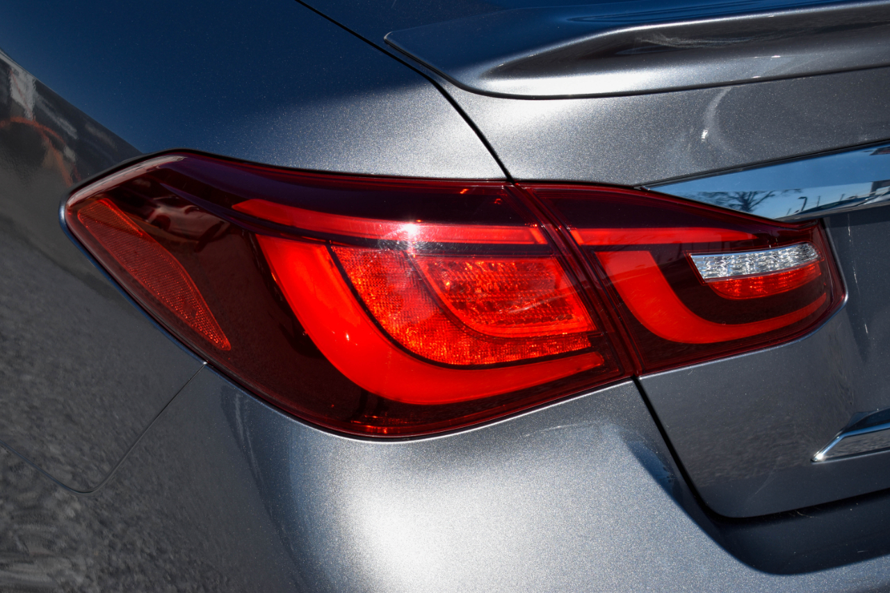 Infiniti Q70 3.7 2018