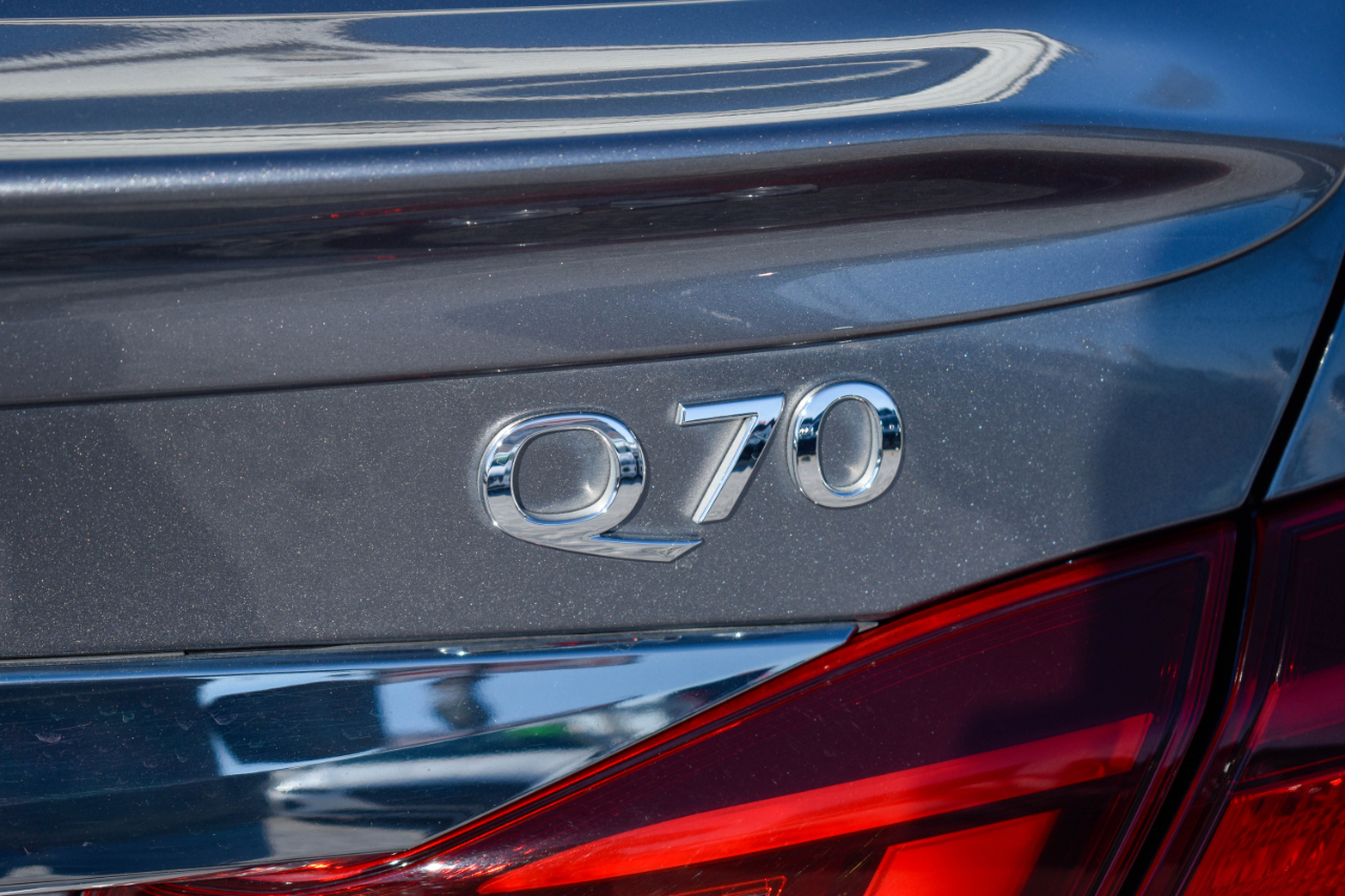 Infiniti Q70 3.7 2018