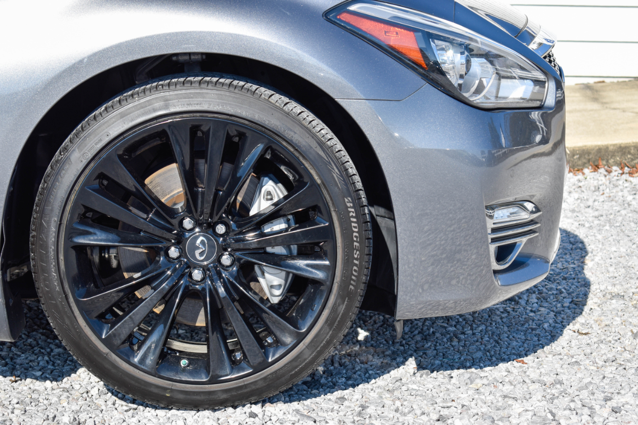 Infiniti Q70 3.7 2018