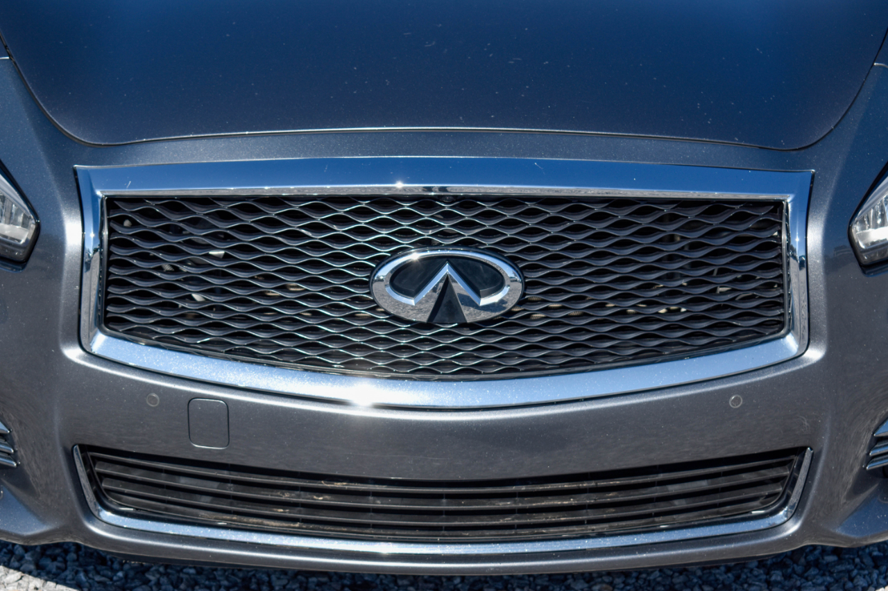 Infiniti Q70 3.7 2018