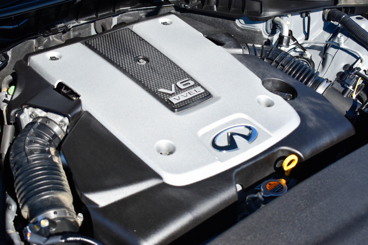 Infiniti Q70 3.7 2018