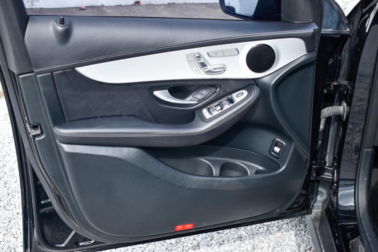 Mercedes-Benz GLC-Class Coupe GLC300 4MATIC 2022