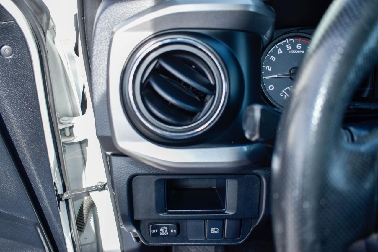 Toyota Tacoma SR5 Double Cab Long Bed I4 6AT 2WD 2018