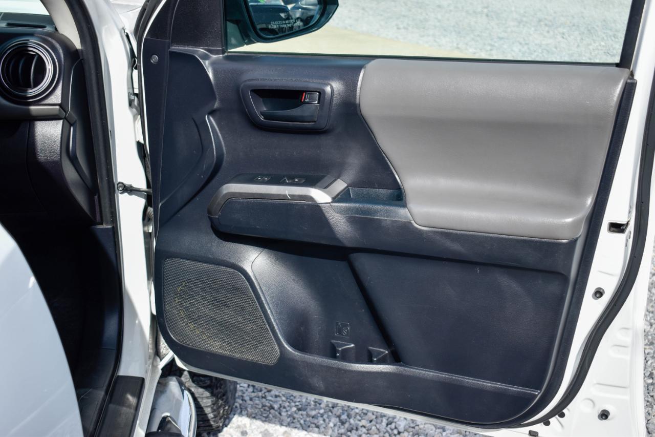 Toyota Tacoma SR5 Double Cab Long Bed I4 6AT 2WD 2018