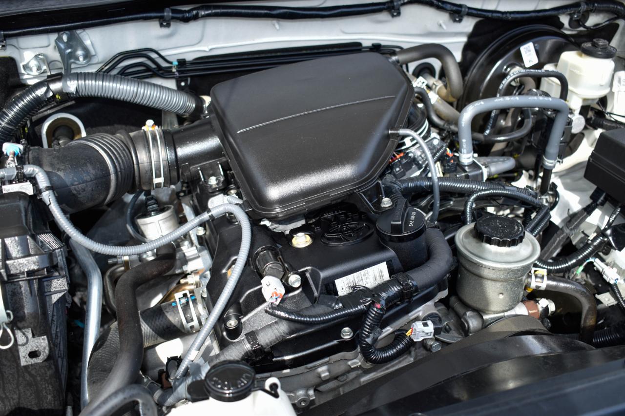 Toyota Tacoma SR5 Double Cab Long Bed I4 6AT 2WD 2018