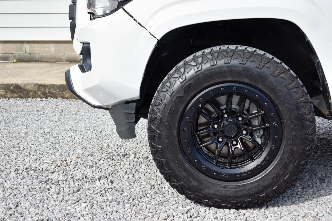 Toyota Tacoma SR5 Double Cab Long Bed I4 6AT 2WD 2018