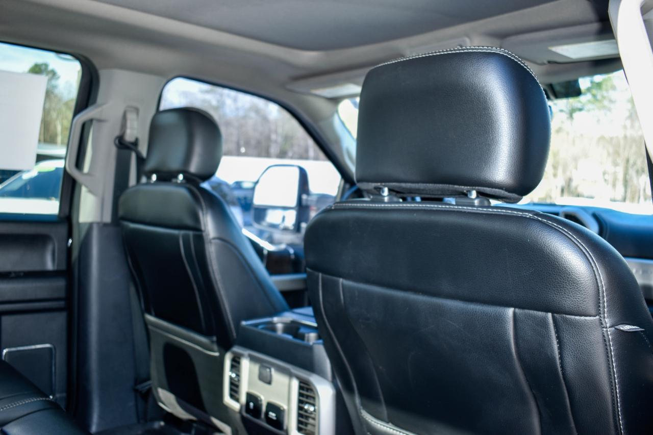 Ford F-250 SD Lariat Crew Cab Short Bed 4WD 2020