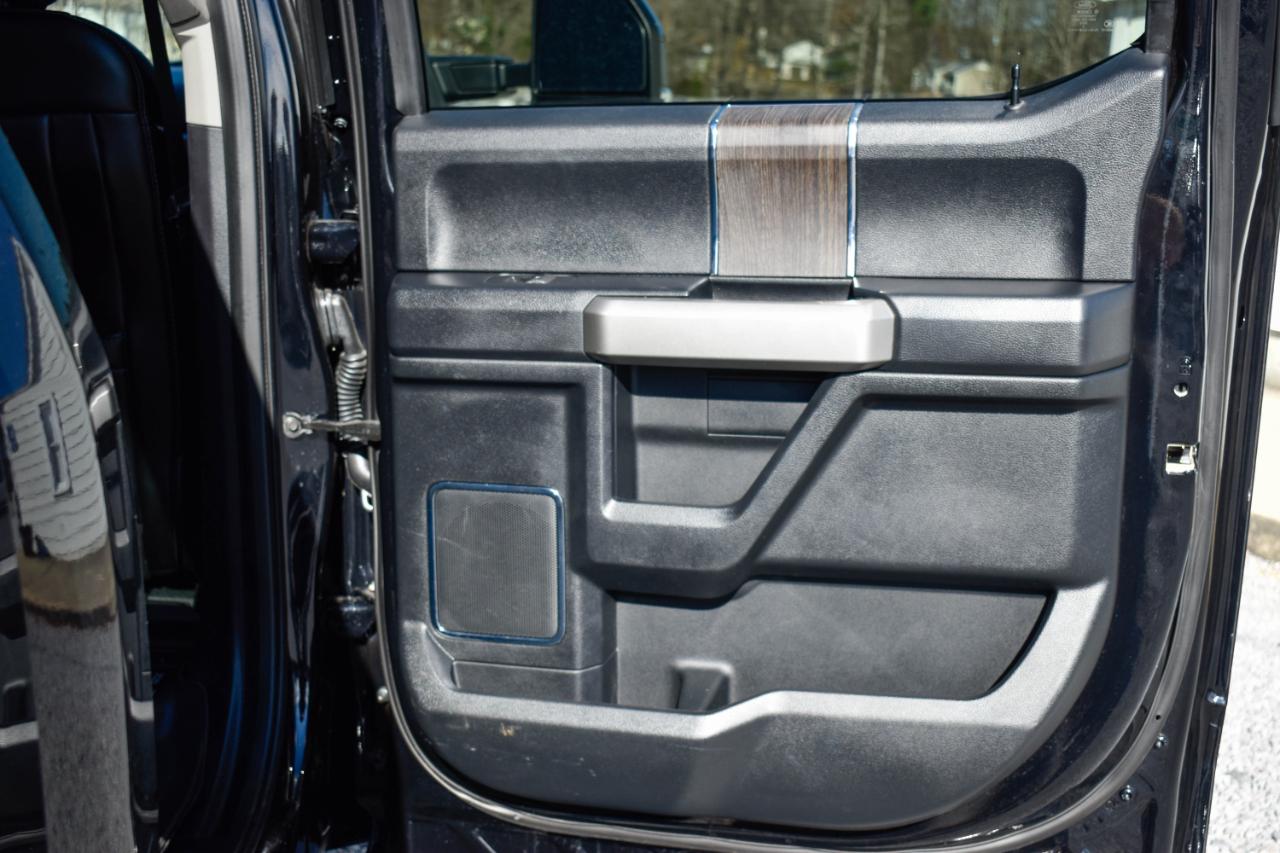 Ford F-250 SD Lariat Crew Cab Short Bed 4WD 2020