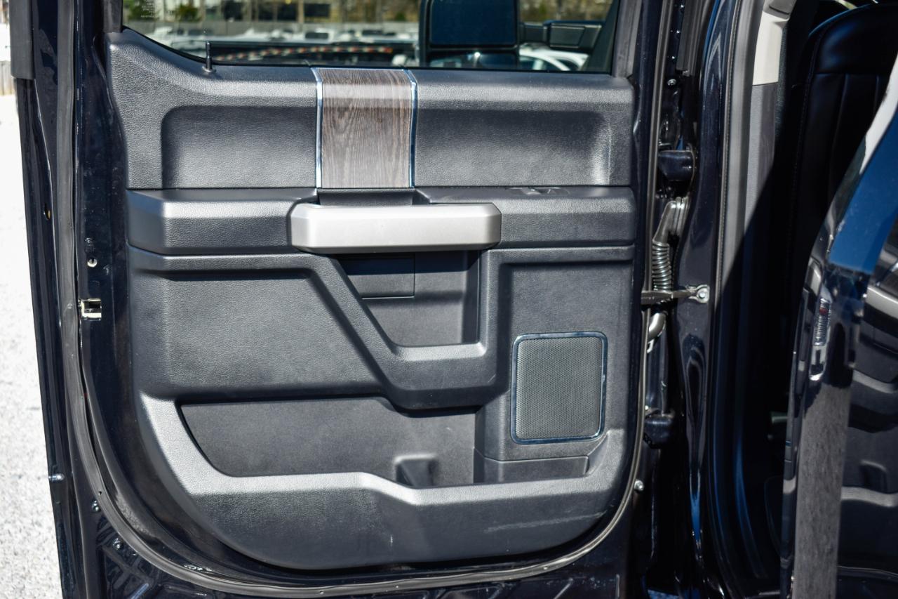 Ford F-250 SD Lariat Crew Cab Short Bed 4WD 2020