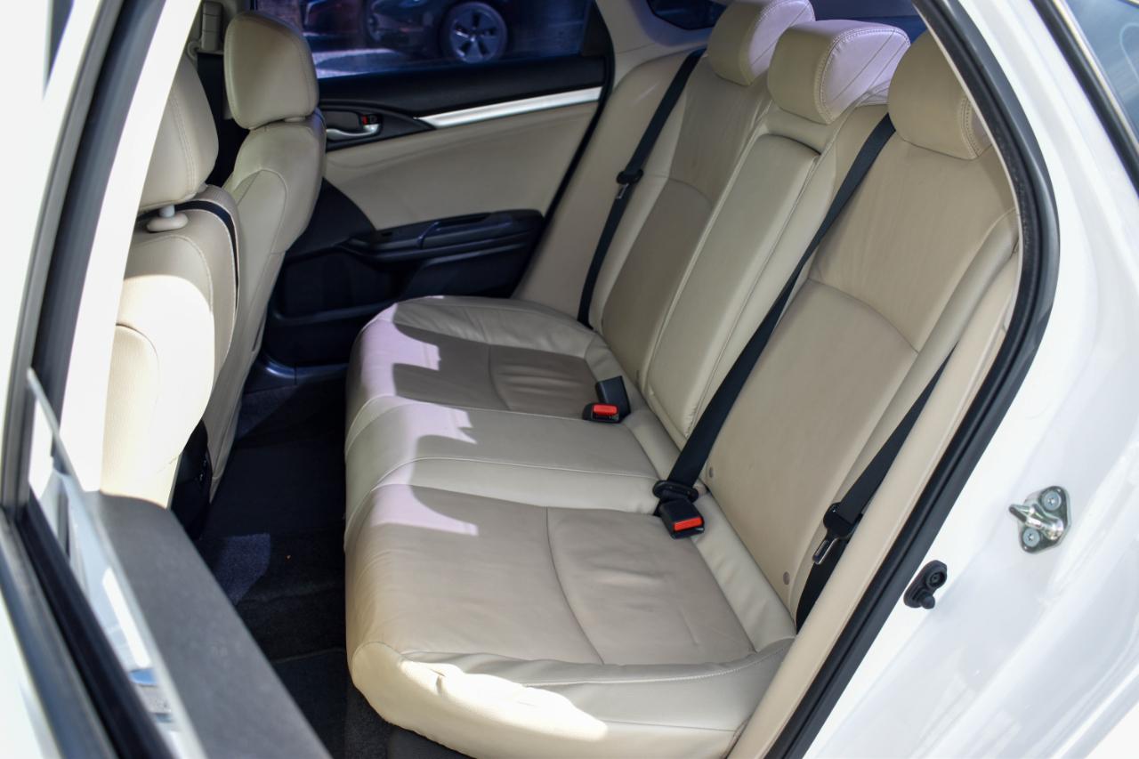 Honda Civic Touring Sedan CVT 2017