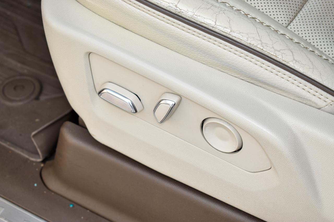 GMC Yukon XL Denali 4WD 2022