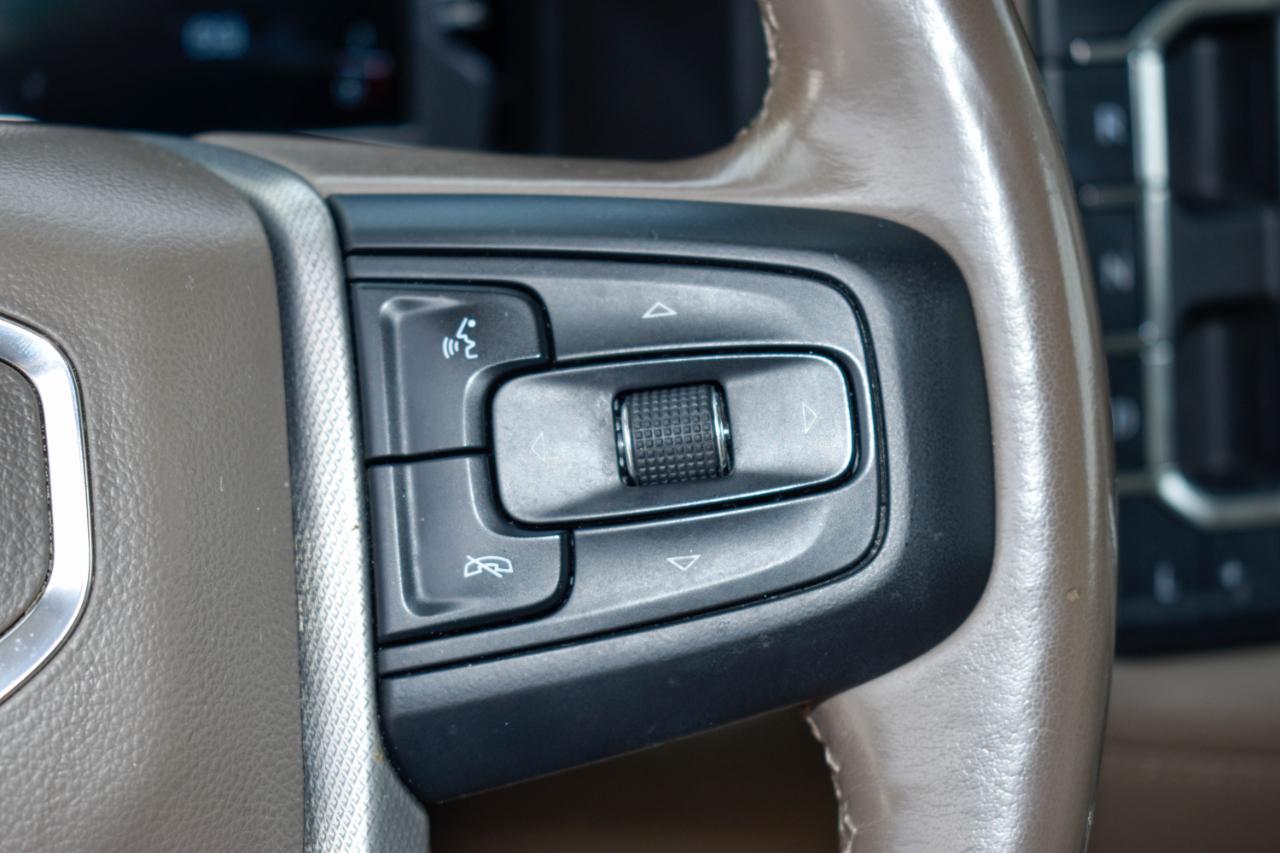 GMC Yukon XL Denali 4WD 2022