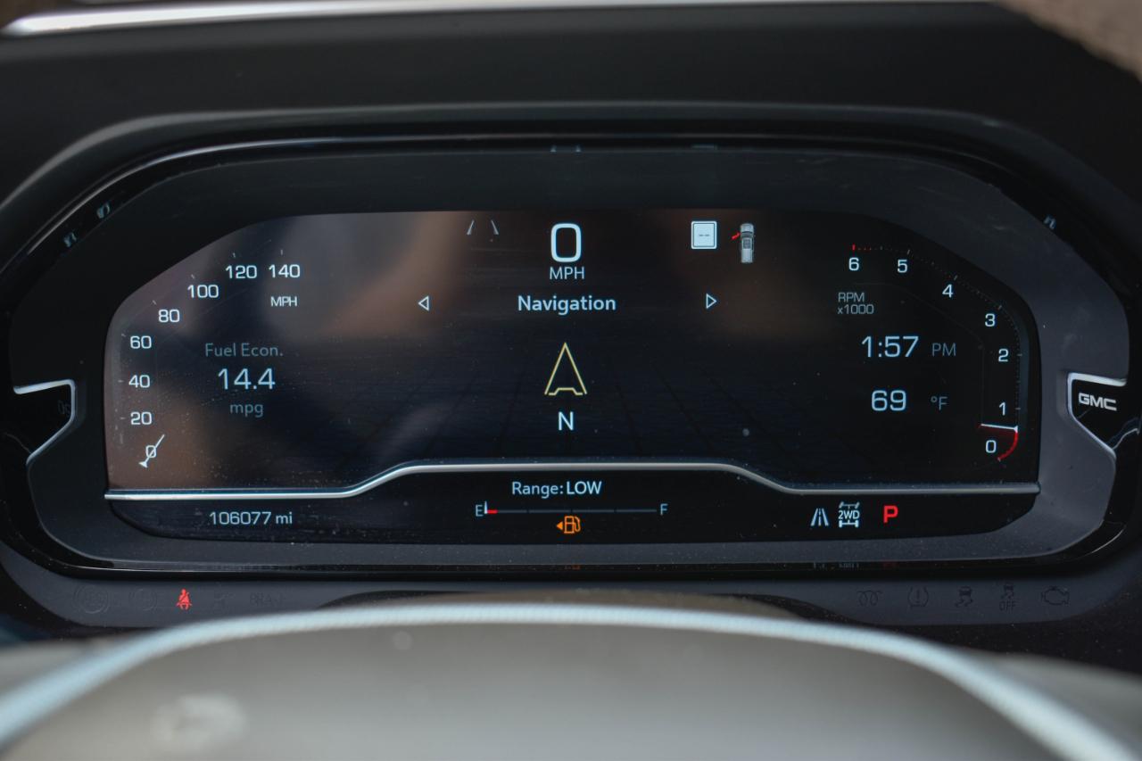 GMC Yukon XL Denali 4WD 2022