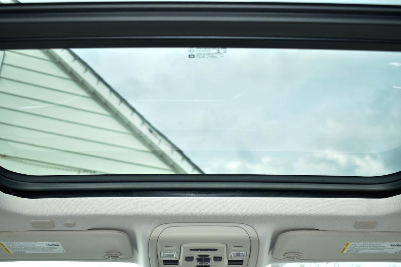 GMC Yukon XL Denali 4WD 2022