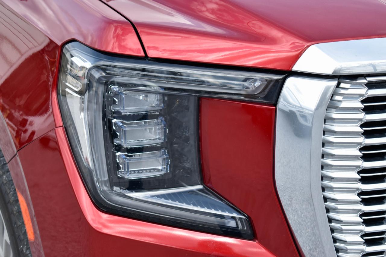 GMC Yukon XL Denali 4WD 2022