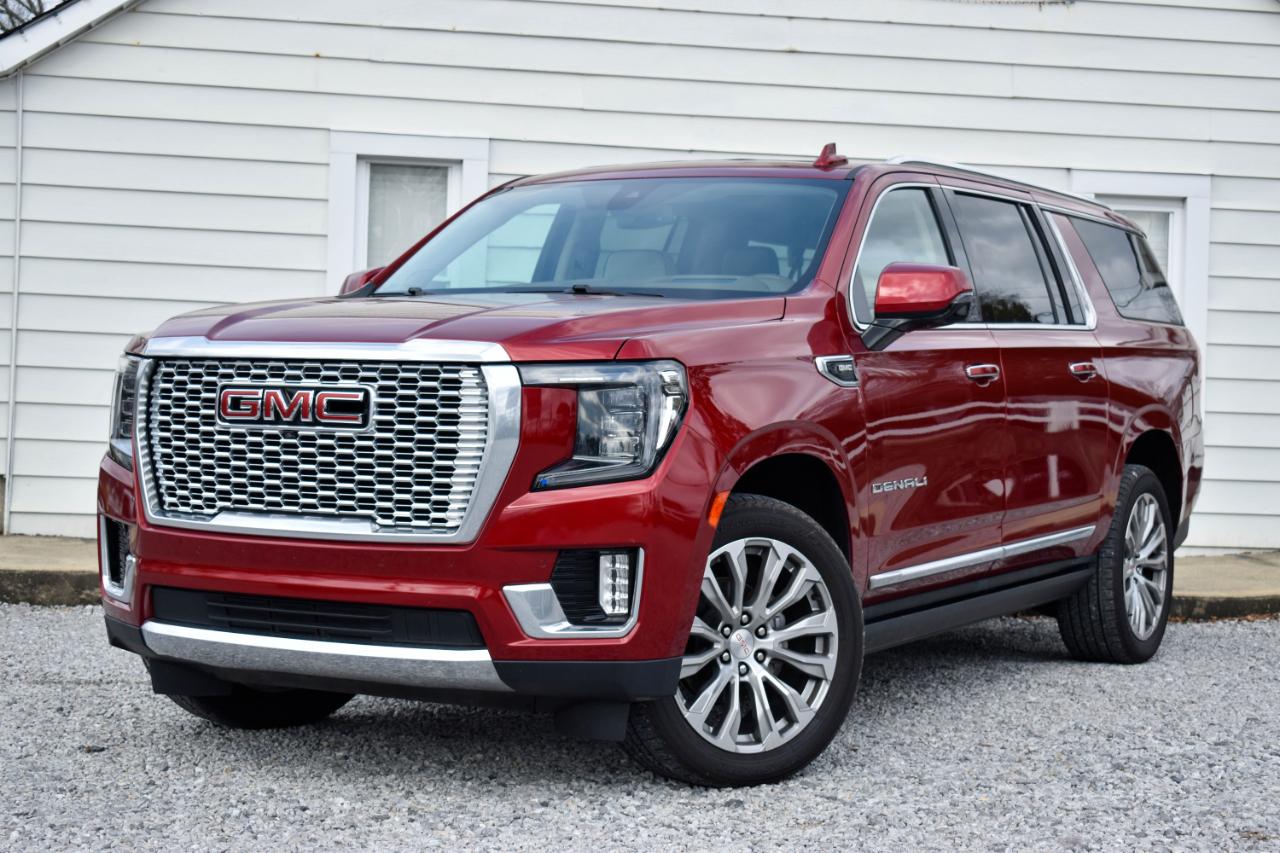 GMC Yukon XL Denali 4WD 2022