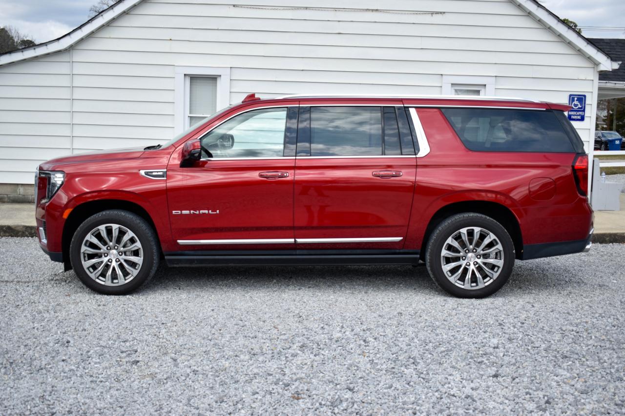 GMC Yukon XL Denali 4WD 2022