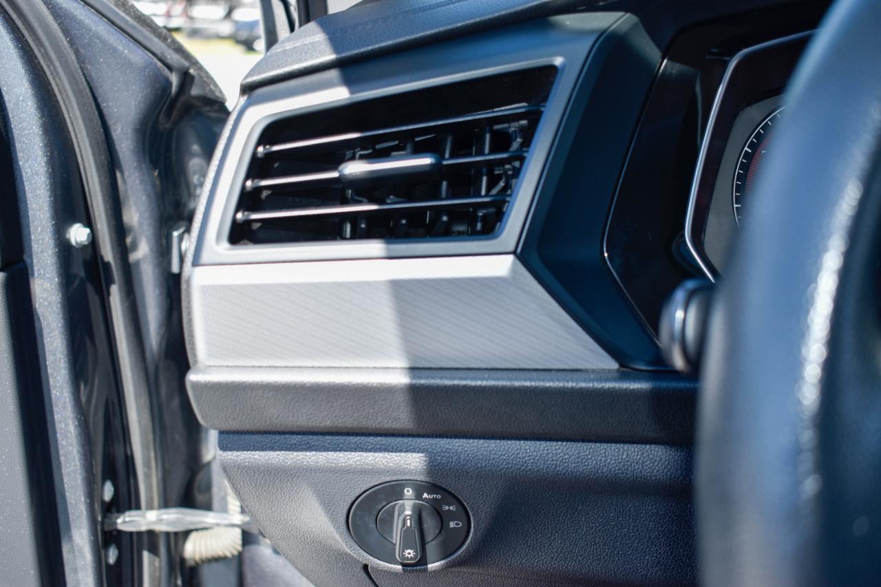 Volkswagen Jetta 1.4T S 6A 2019