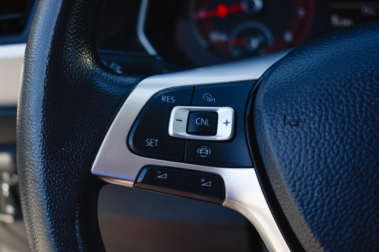 Volkswagen Jetta 1.4T S 6A 2019