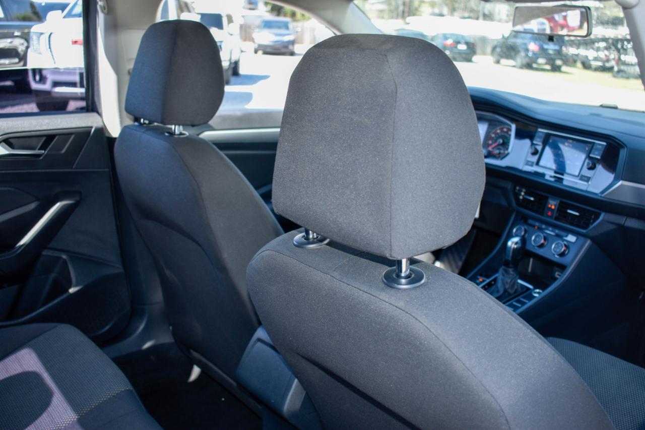 Volkswagen Jetta 1.4T S 6A 2019