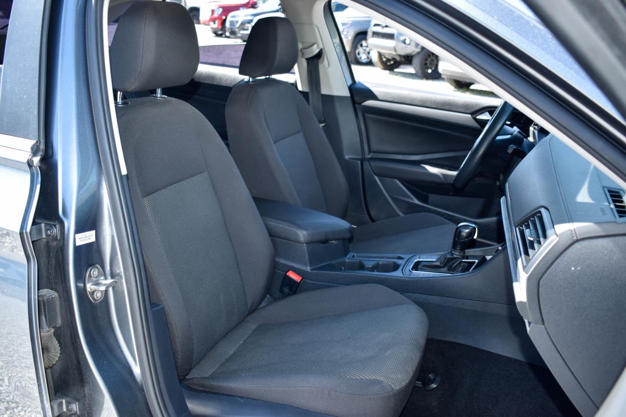 Volkswagen Jetta 1.4T S 6A 2019