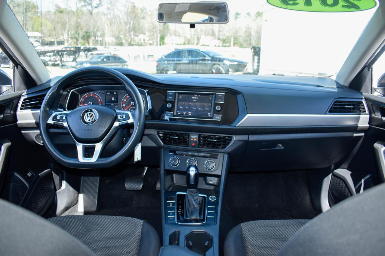Volkswagen Jetta 1.4T S 6A 2019