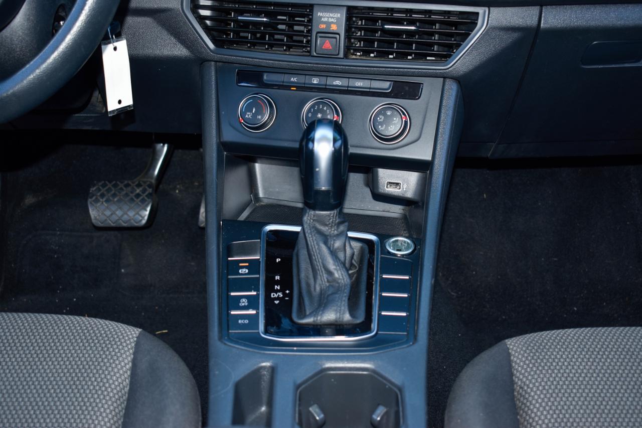 Volkswagen Jetta 1.4T S 6A 2019