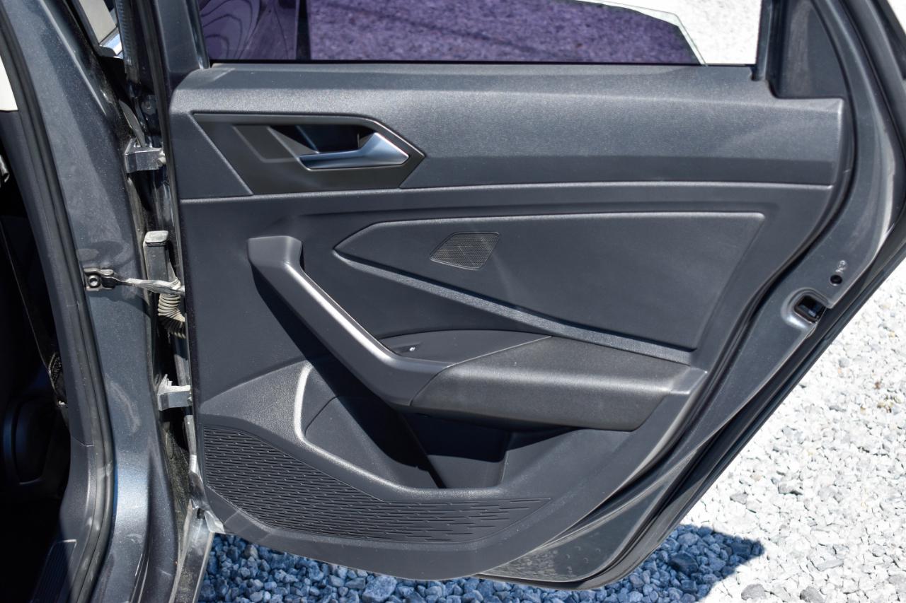 Volkswagen Jetta 1.4T S 6A 2019