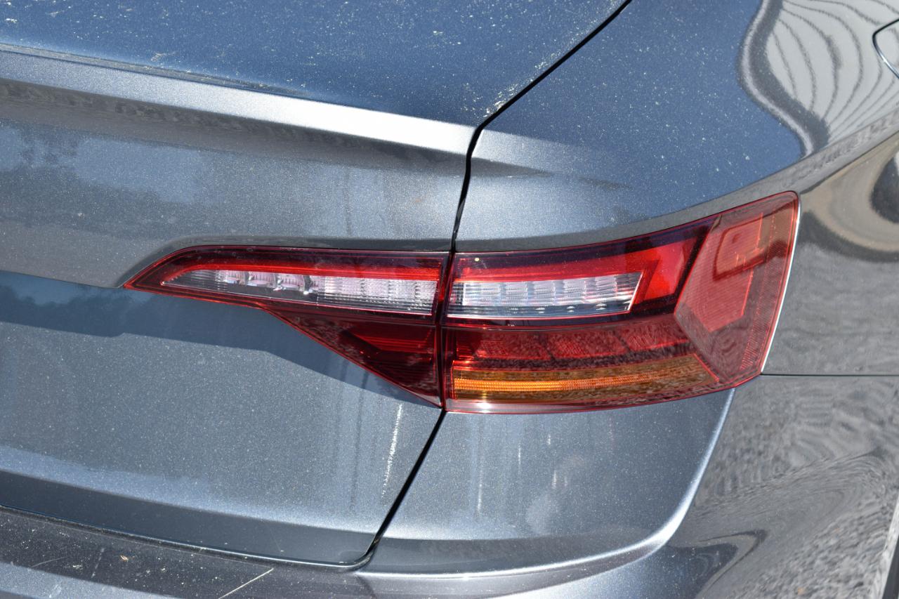 Volkswagen Jetta 1.4T S 6A 2019