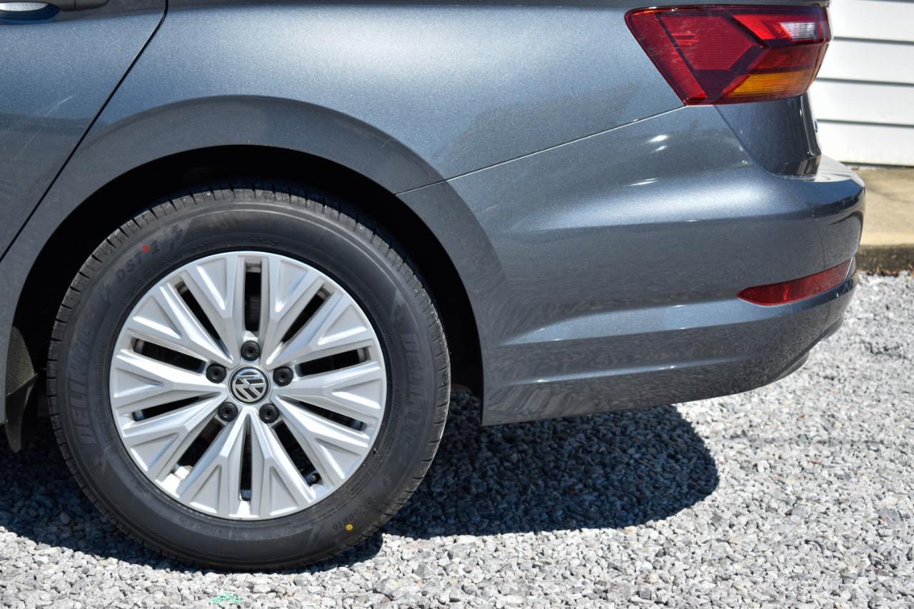 Volkswagen Jetta 1.4T S 6A 2019