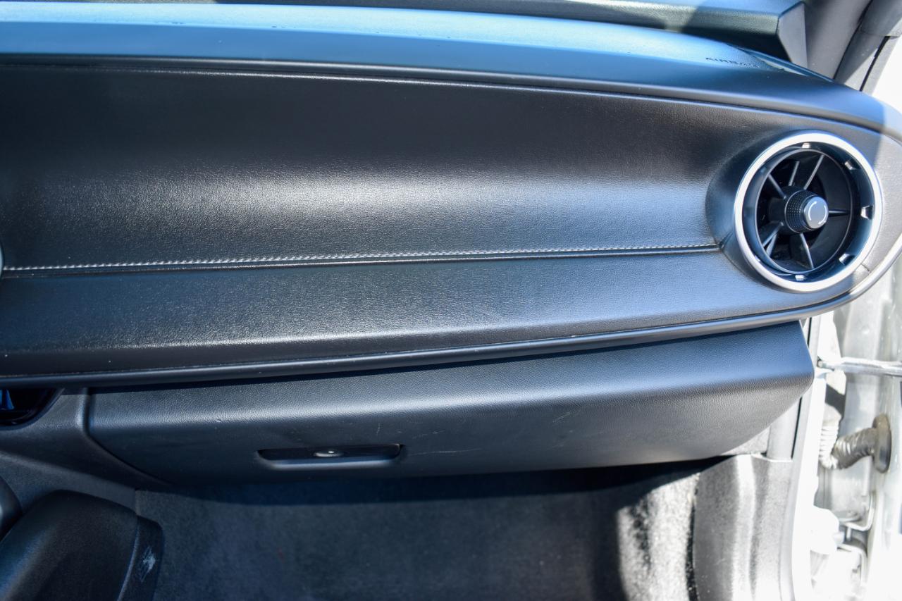 Chevrolet Camaro 1LT Convertible 8A 2018