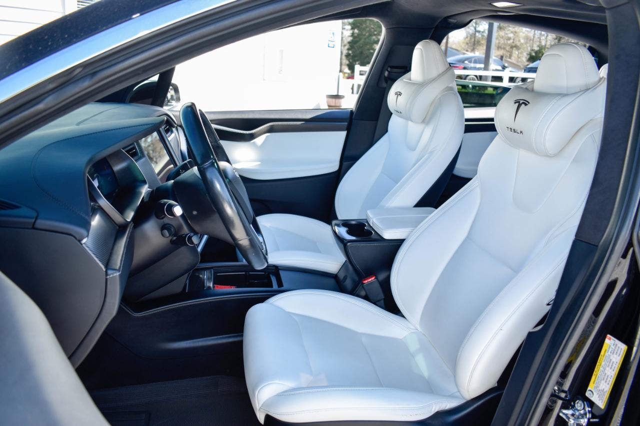 Tesla Model X Plaid 2021